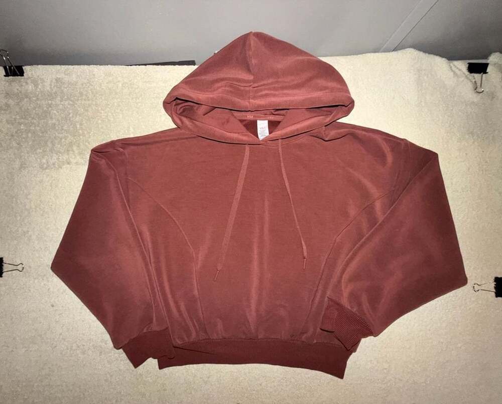 Victoria's Secret VSX Featherweight Hoodie Size M Mauve Burgundy Cropped